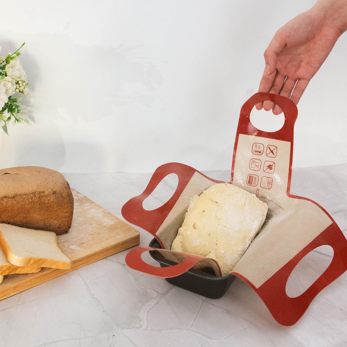 Silicone Bread Loaf Pan Liners, 2 PCS Non-Stick & Easy Clean Reusable Silicone Bread Sling with 4 Handles, Loaf Pan Lifter Liner, for 9.5 x 5 inch Loaf Pan