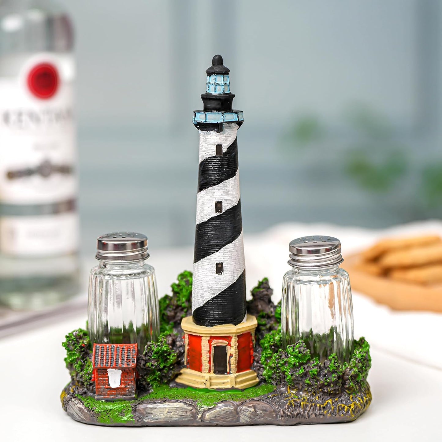 Vintage Farmhouse Salt And Pepper Shakers Set - Salt And Pepper Dispenser with Resin Lighthouse Figurine And Statues Holder - Perfect Kitchen DéCor with Glass Spice Jars