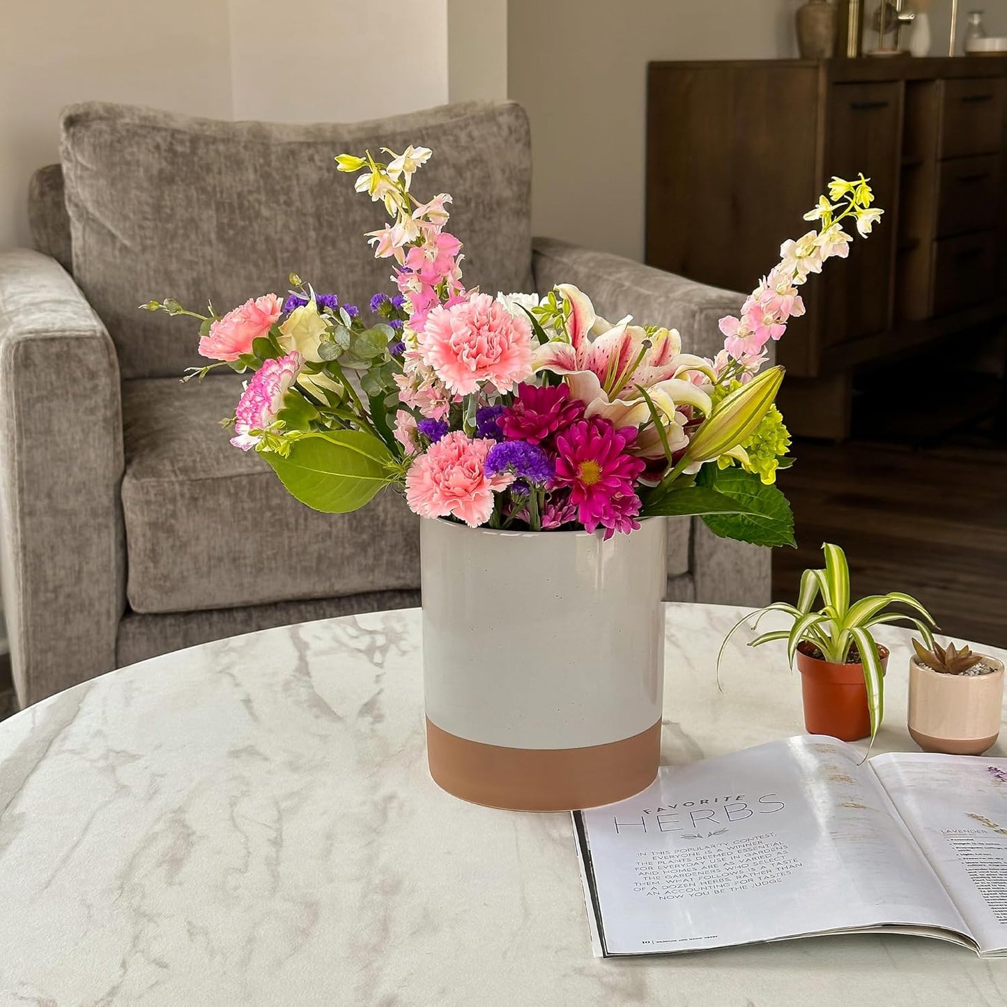 Mora Ceramic Kitchen Utensil Holder - Wooden Spoon & Spatula Crock for Countertop, Modern Farmhouse Home Decor, Extra Large 7.3" Cooking Organizer for Stove Top and Counter - Heavy & Sturdy - Grey