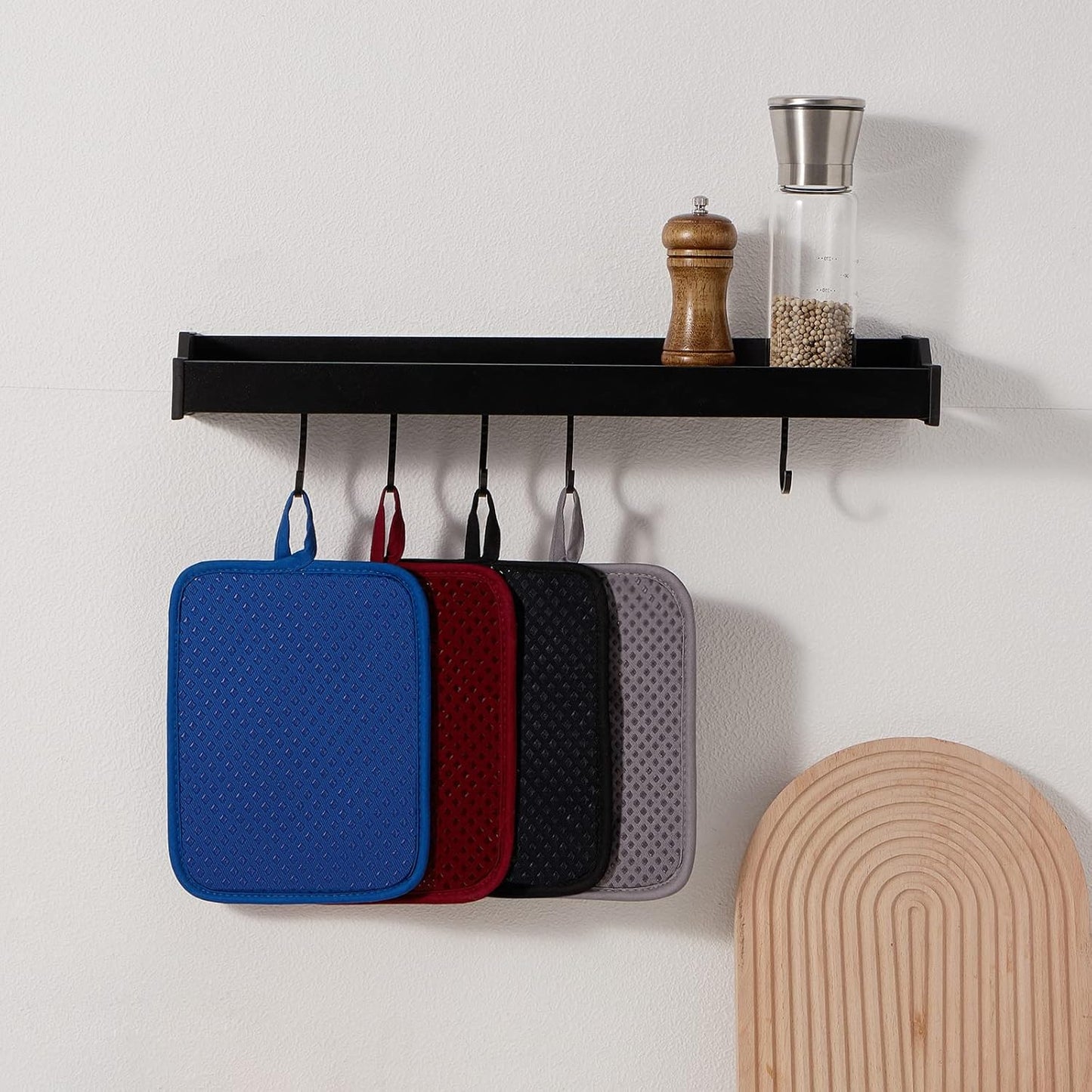 Kitchen Everyday Basic Pot Holder Heat Resistant Coaster Soft Silicone Water Resistant Pot Holder Set Oven Mitts with Pocket, 2 Piece Set, 7"x9" (Black)