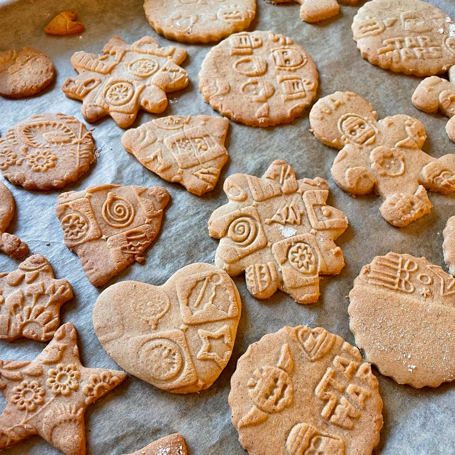 FUNNY SQUIRRELS PATTERN EMBOSSING ROLLING PIN LASER ENGRAVED ROLLING PIN WITH SQUIRRELS for EMBOSSED COOKIES