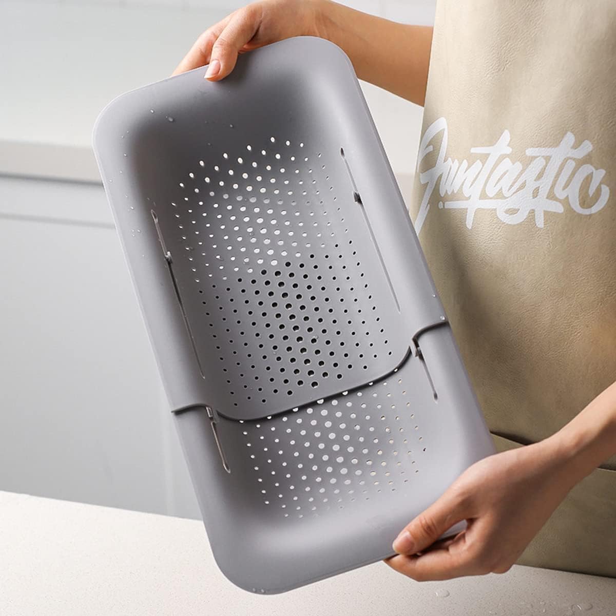 Collapsible Sink Colanders and Strainers Basket Over the Sink Colander Collapsible Colander Extendable Plastic Fruit Vegetable Strainer Drainer Basket for Kitchen(Length 14.3-19.4 inch)(Gray Set of 2)