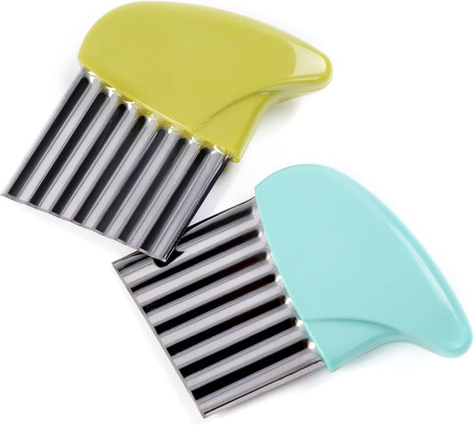 2 Pcs Stainless Steel Crinkle Cutter for Veggies, Wavy Cutter for Potato, Carrot, Chip, Vegetable, Butter, Lettuce (Green and Blue)