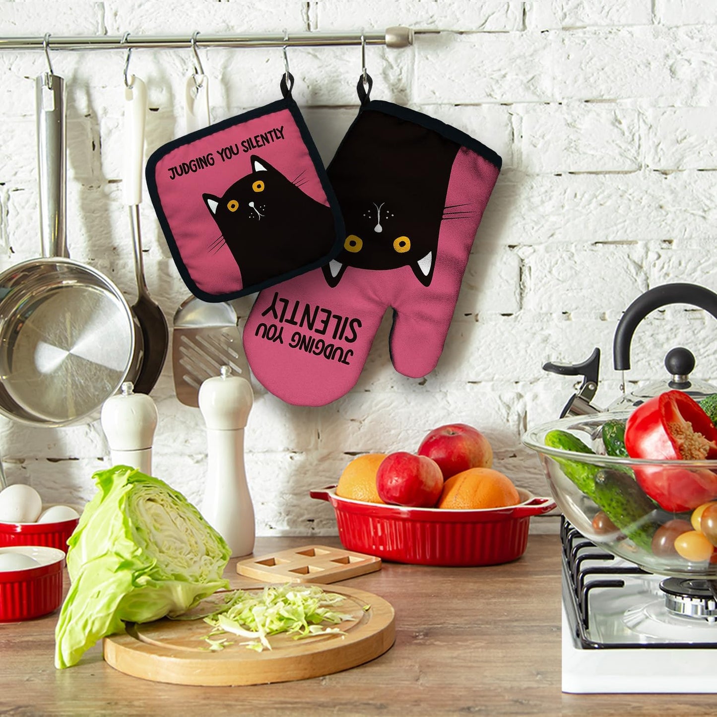 ZHANTUONE Judging You Silently Funny Heat Resistant Oven Mitts and Pot Holders Set with Silicone Non-Slip, Cute Cat Cooking Baking Gadgets, Gifts for Mom Aunt Sister BFF Cat Lover