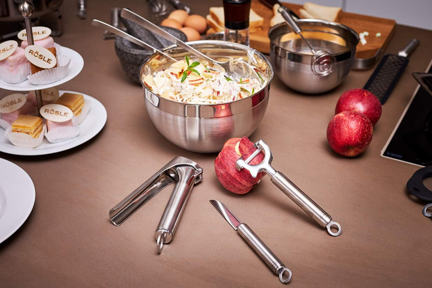 Rösle Stainless Steel 1.5-inch Wide Crosswise Swivel Peeler