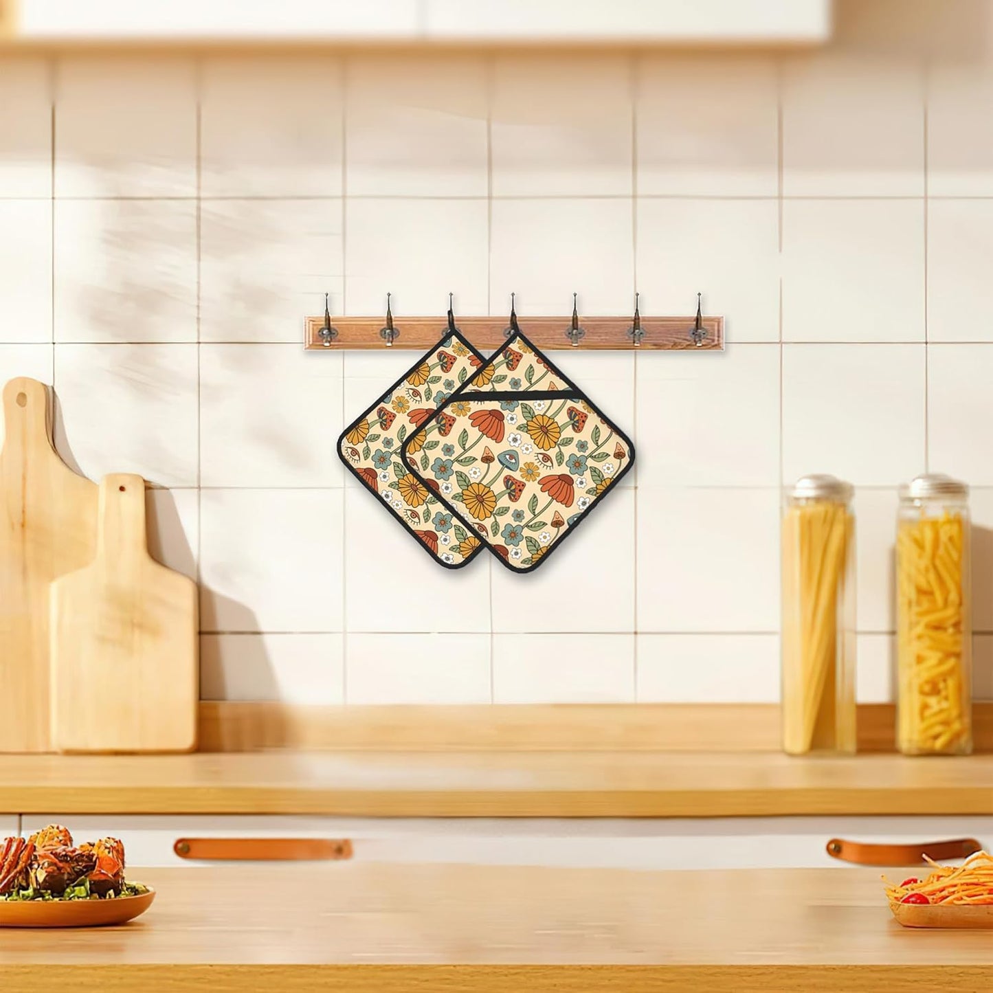 Mushroom Retro Psychedelic Floral Pot Holders Set of 2 Heat Resistant Potholders,Fire Oven Hot Pads for Kitchen Cooking Baking Barbecue