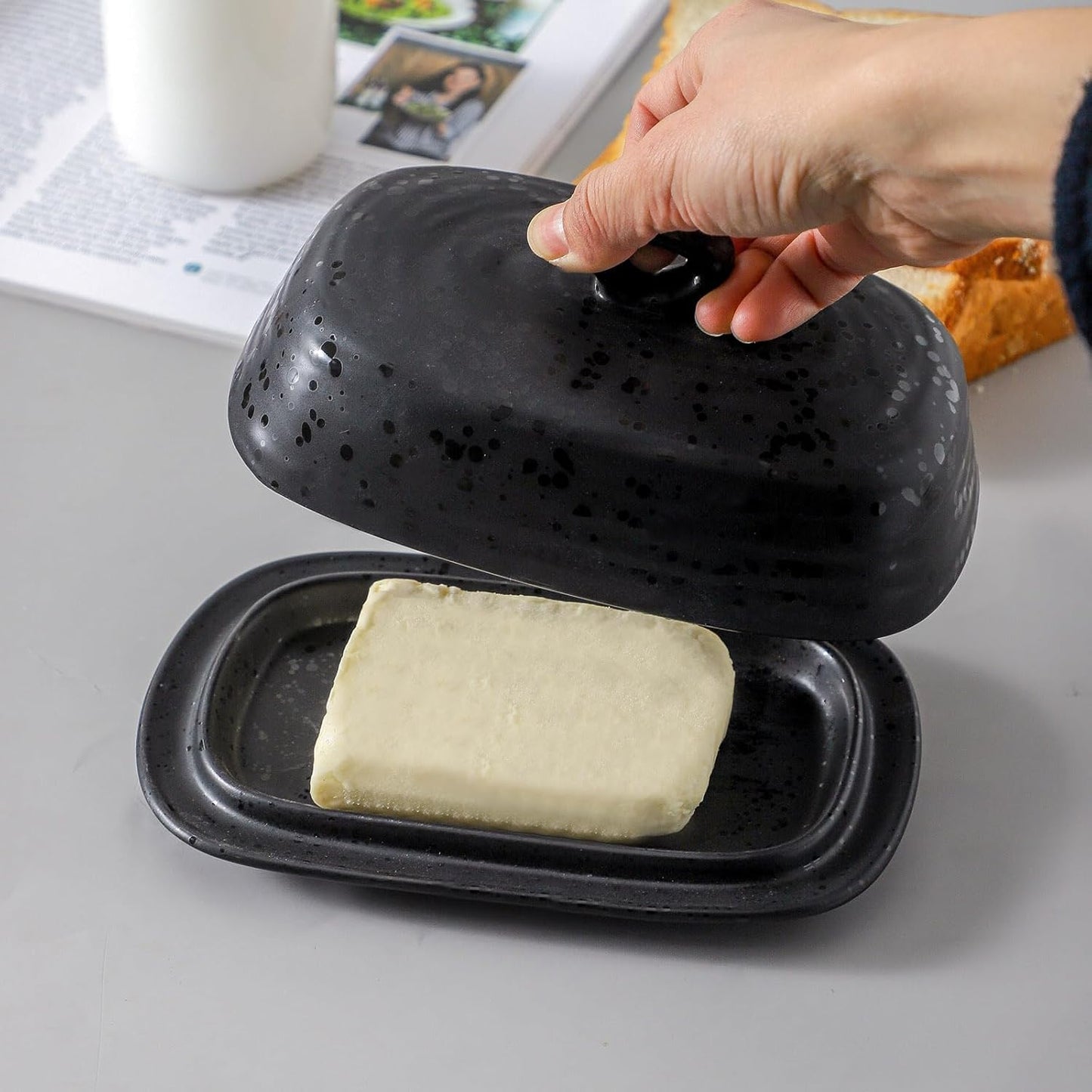 Hasense Porcelain Butter Dish, Large Butter Dish with Lid, Butter Holder with Cover, Butter Containe for West East Coast Butter, Modern Kitchen Decor, Wedding, Housewarming Gift, Black