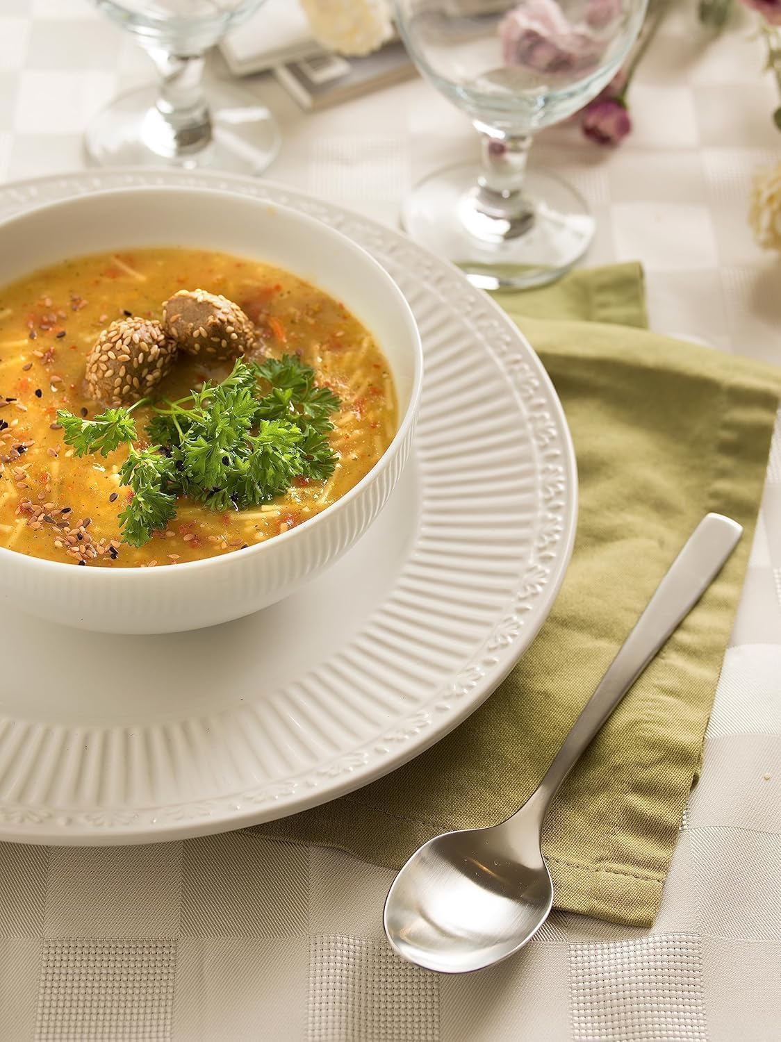 Matte Silverware Set, 18/10 Stainless Steel Satin Flatware, Modern Brushed Finish Cutlery, Dishwasher Safe & Durable, Built to Last (40-Piece, Sleek)