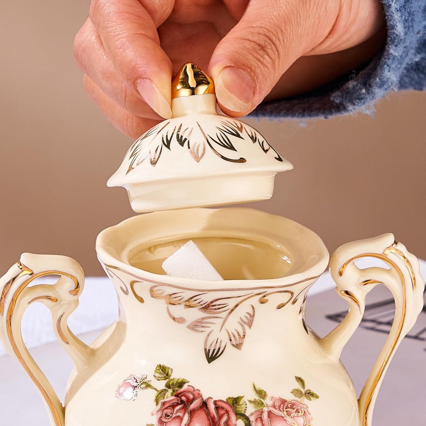 YOLIFE Ceramic Sugar and Creamer Set, Vintage Porlcelain Pitcher Creamer Sugar Bowl with Lid, Pink Rose Floarl Golden Leaves Edge