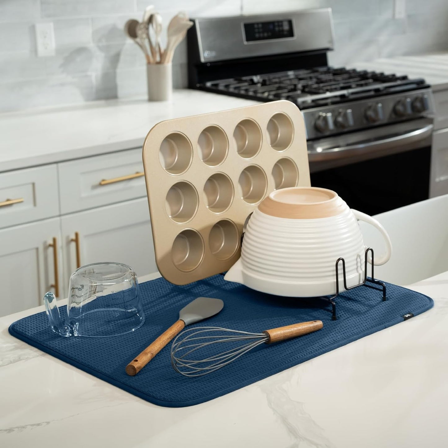 S&T INC. Dish Drying Mat XL, 18” x 24”, Absorbent Microfiber Kitchen Counter Mat, Dish Drying Pad for Dishes, Utensils, Pots and Pans, Extra Large, Navy