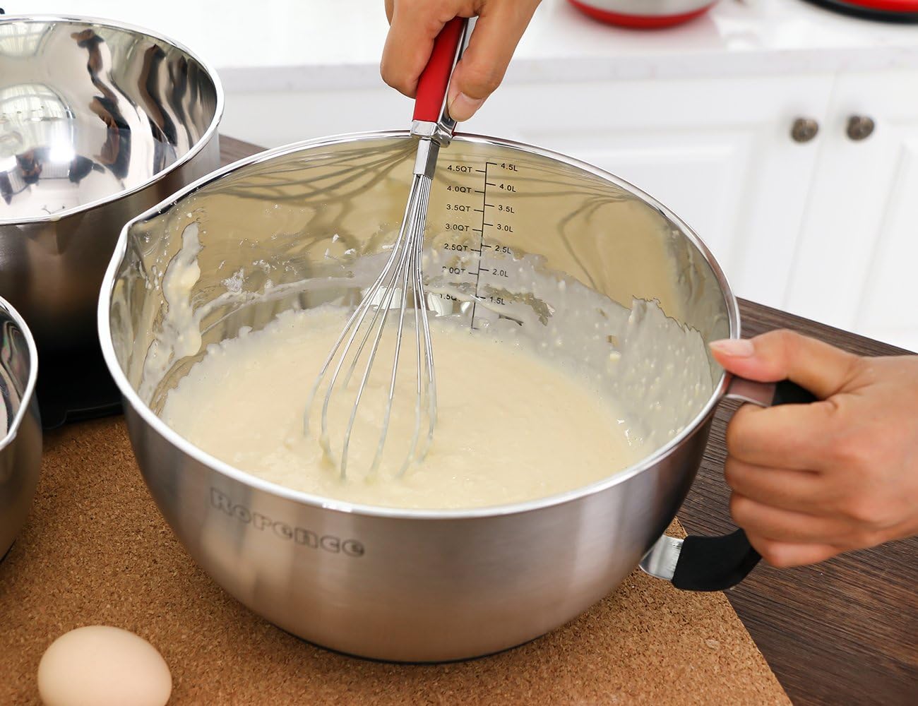 Rorence Stainless Steel Non-Slip Mixing Bowls With Pour Spout, Handle and Lid, Set of 3, Black