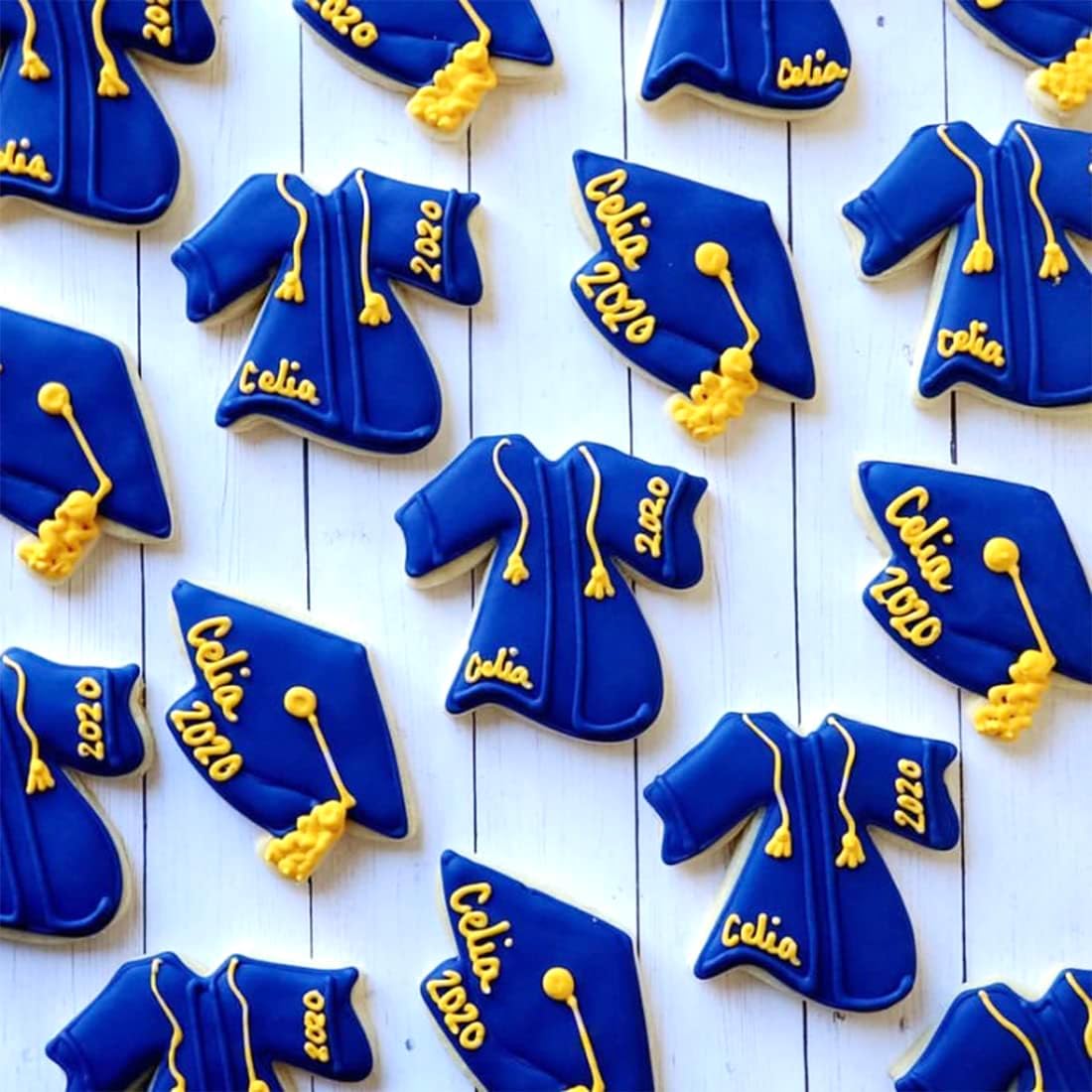 Graduation Cookie Cutters 6Pcs, Cap Gown Diploma Frame Medallion Shapes Cookie Cutter Mold, 304 Stainless Steel Biscuit Dough Fondant Cutters for Celebration Kitchen Baking