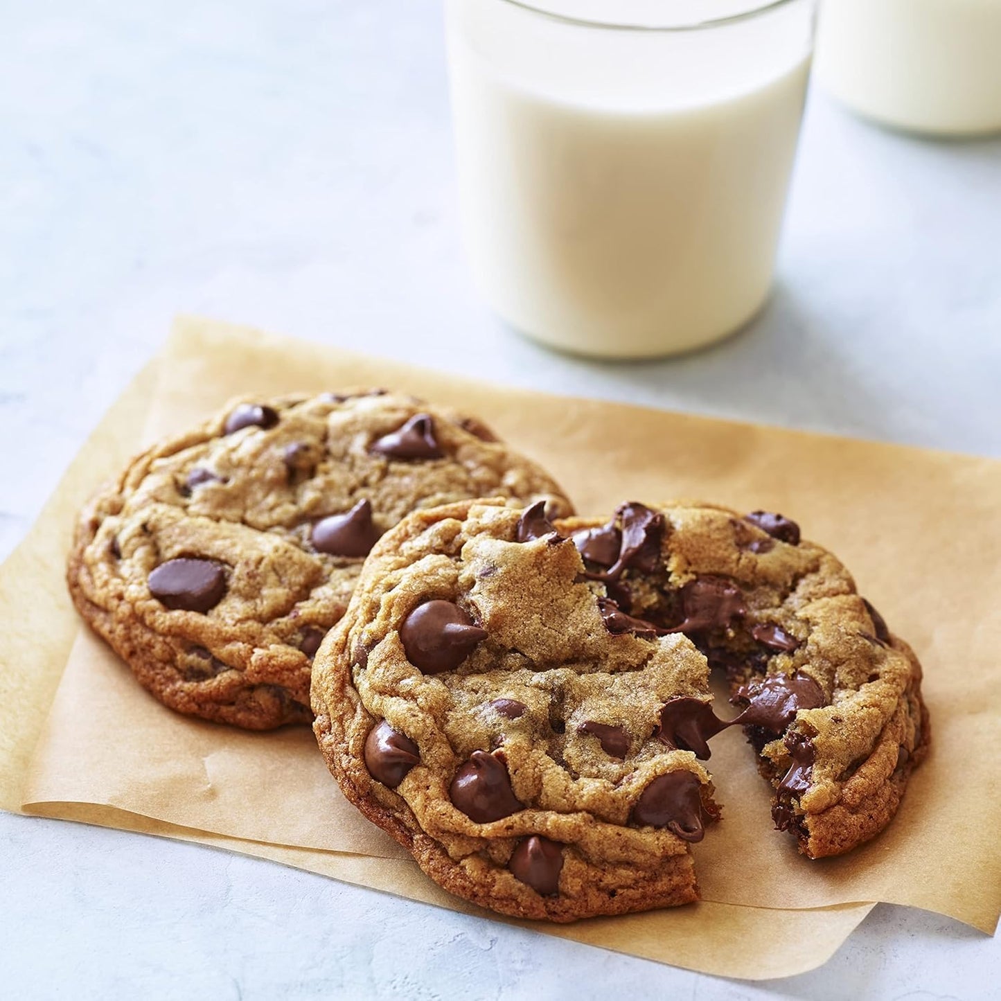 Ghirardelli Chocolate Company Semi-Sweet Chips 1000 per lb., 5lb (Pack of 2)