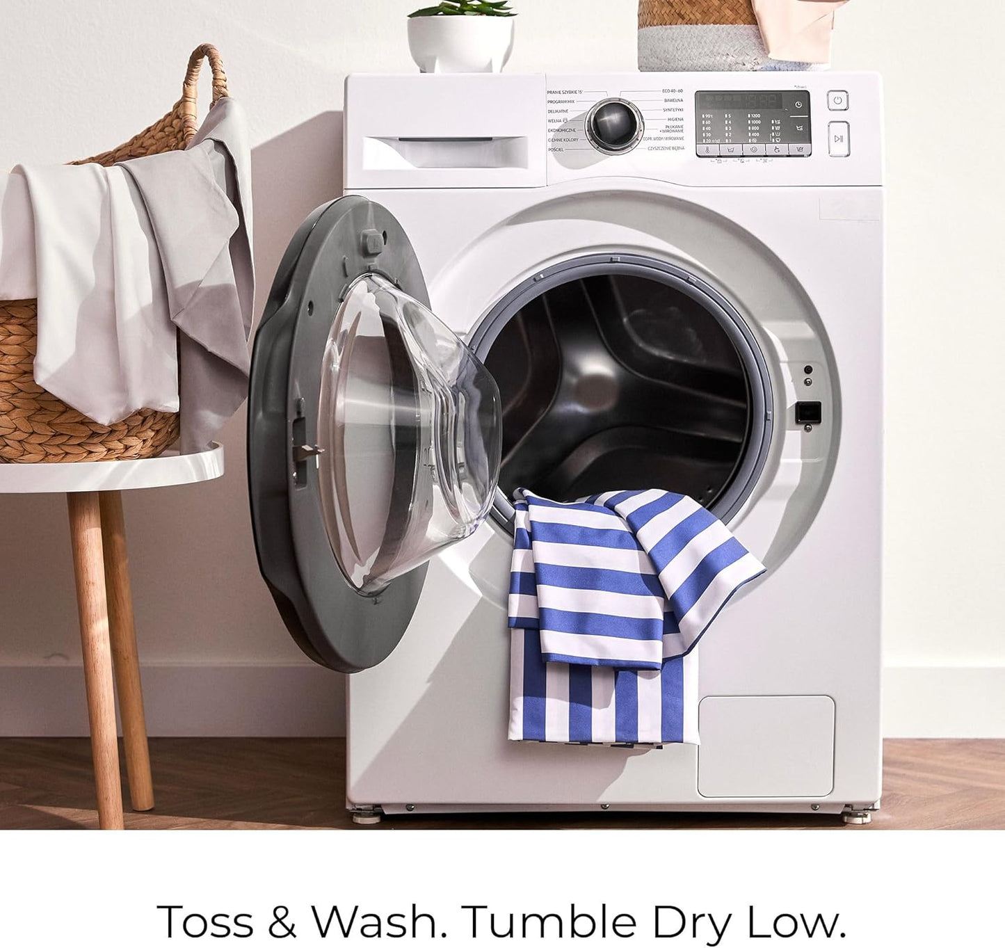 Mellanni Full Sheets Set - 4 PC Iconic Collection Bedding - Hotel Luxury, Extra Soft, Cooling Bed Sheets - Wrinkle, Fade, Stain Resistant (Full, Oxford Stripe Blue Nova)