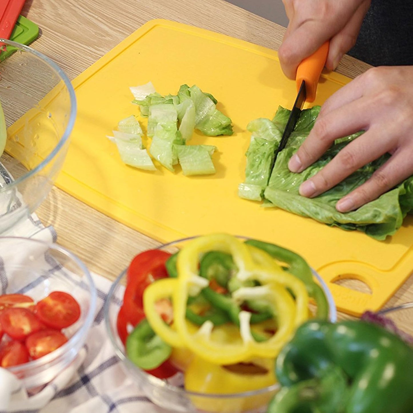 Thick Cutting Boards for Kitchen Silicone Chopping Board Set of 2 Mid 12.6'' x 9.1”,Mini 9.1”x7.1” Non-slip Deep Drip Juice Groove Easy Grip Handle,Dishwasher Safe-Yellow