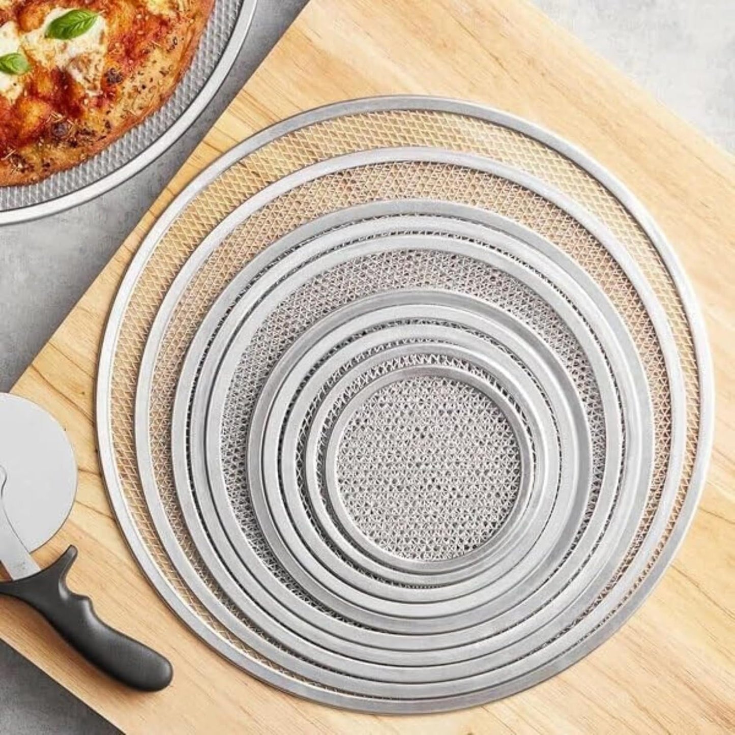 18-inch Aluminum Pizza Screen | Commercial Grade Pizza/Baking Screen for Oven | Pizza Baking Tray for Home And Restaurant | Round, Aluminum, 18-inch [1PK]