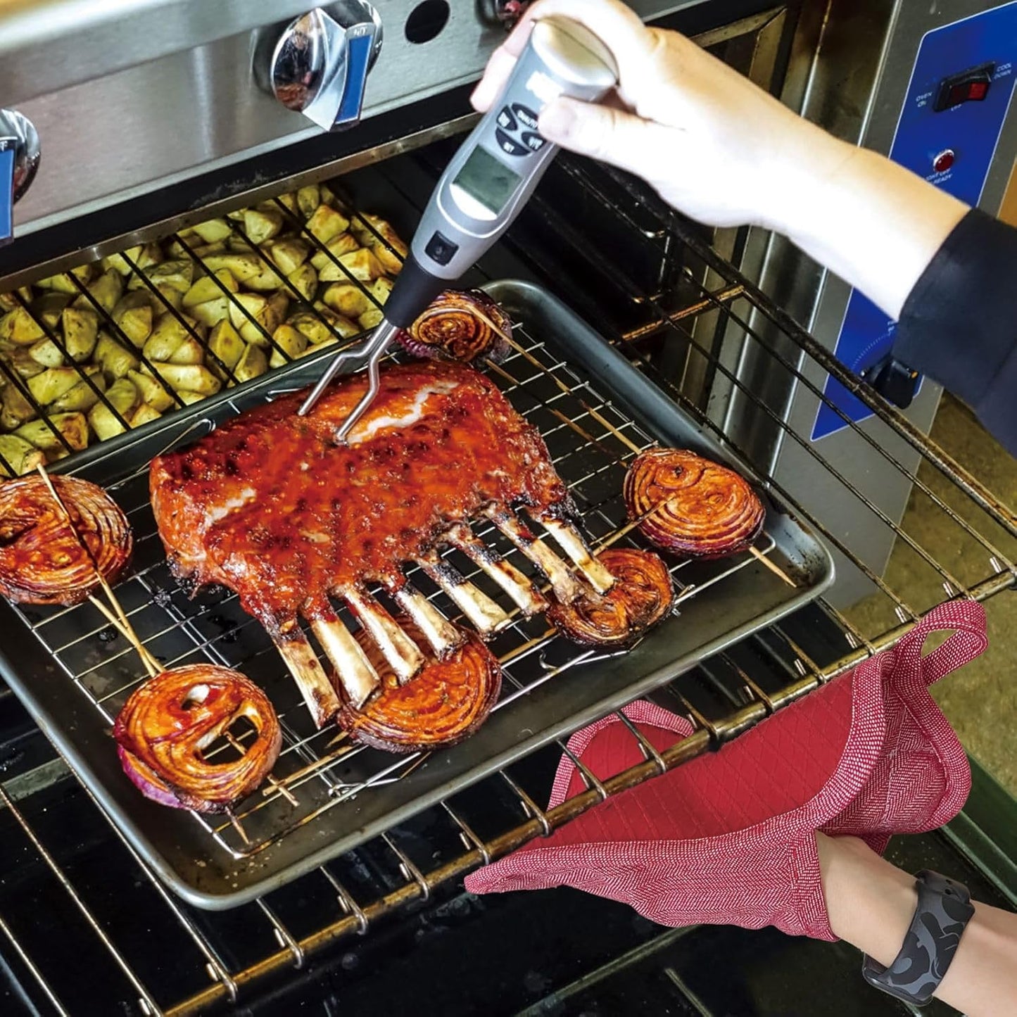 Pot Holders Yarn-Dyed Set of 3 Non Slip Silicone Kitchen Lines Heat Resistant 500℉ Kitchen Gloves BBQ Cooking Baking Cooking Barbecue Microwave Machine Washable (Red Pot Holders)