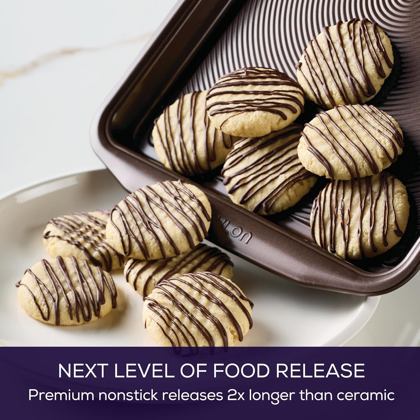 Circulon Nonstick Bakeware Set with Nonstick Bread Pan, Baking Pans, Baking Sheets, Cookie Sheets, Cake Pan and Muffin Pan / Cupcake Pan - 10 Piece, Chocolate Brown