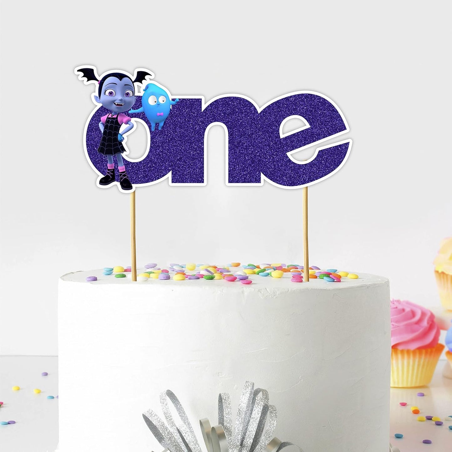 Seyal® Vamprina One Cake Topper