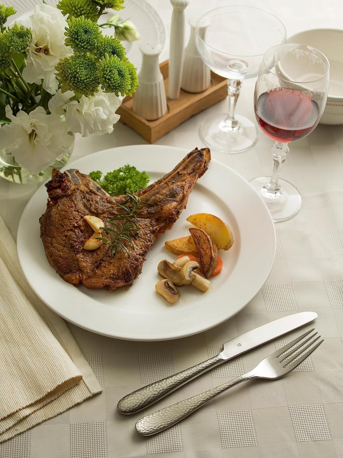 Matte Silverware Set, 18/10 Stainless Steel Satin Flatware, Modern Brushed Finish Cutlery, Dishwasher Safe & Durable, Built to Last (40-Piece, Fidenza Hammered)