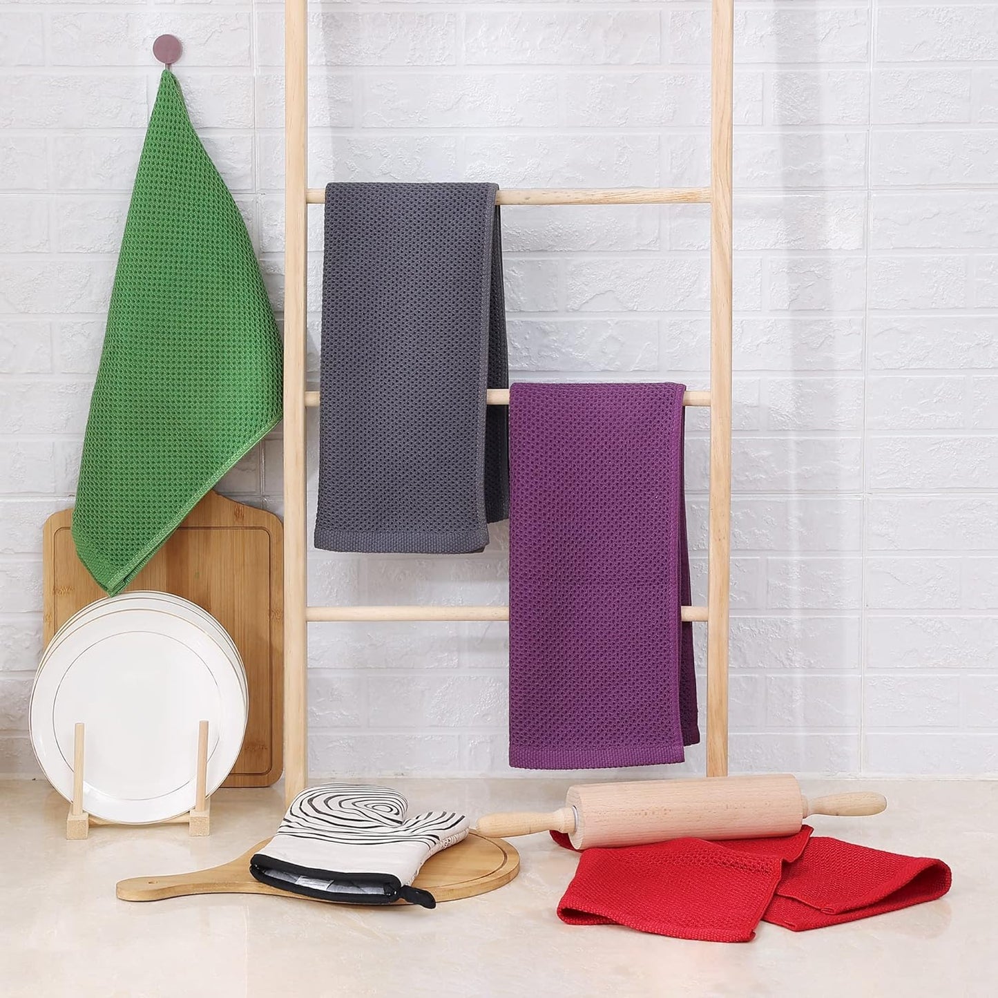 Homaxy 100% Cotton Waffle Weave Kitchen Dish Towels, Ultra Soft Absorbent Quick Drying Cleaning Towel, 13 x 28 Inches, 4-Pack, Red