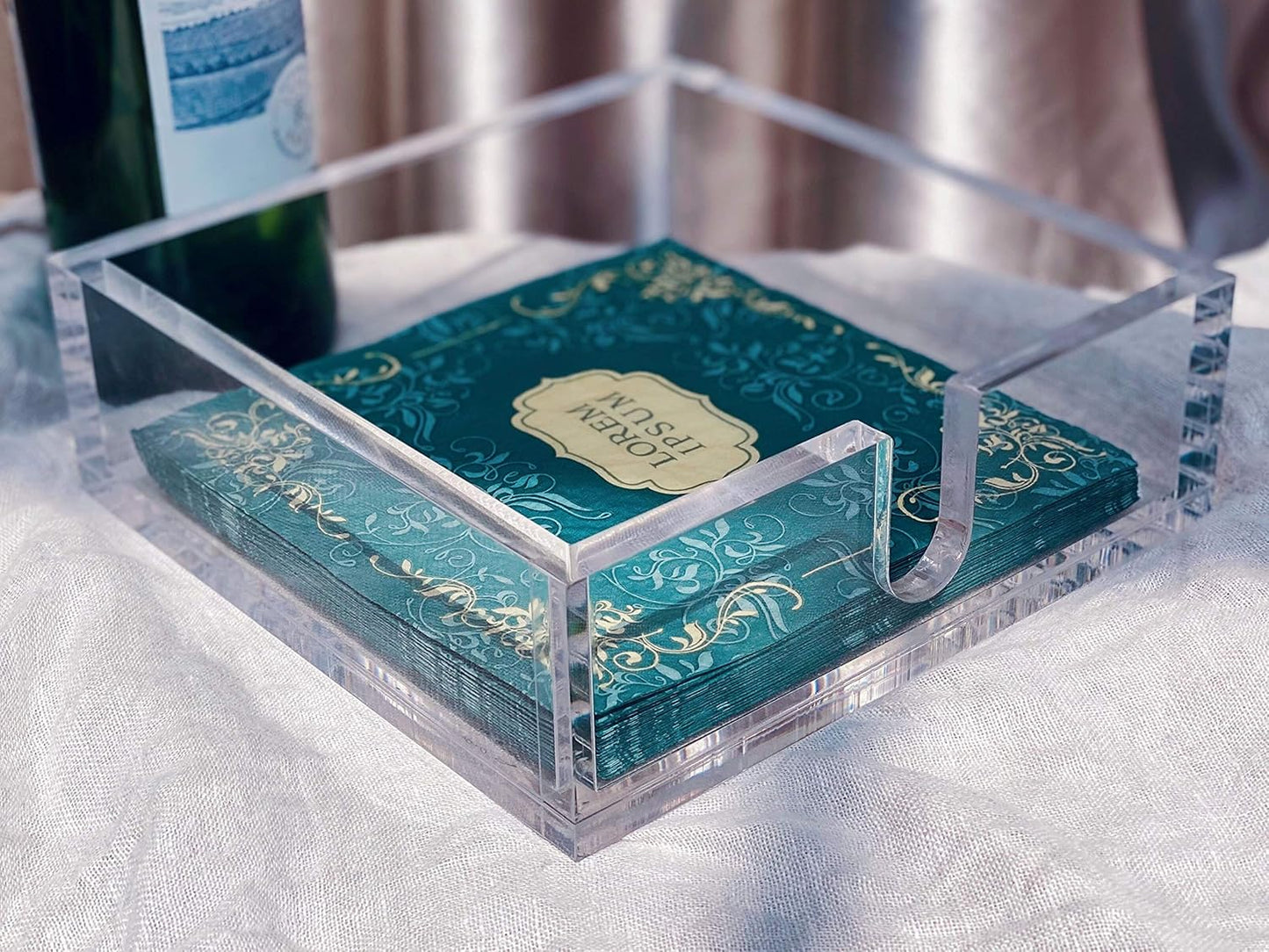 IEEK Acrylic Luncheon Napkin Holder,Decorative Napkin Tray for Dining Table and Kitchen,Clear Flat Napkin Holders Tissue Dispenser,7.1 x 7.1 x 2.6 inches