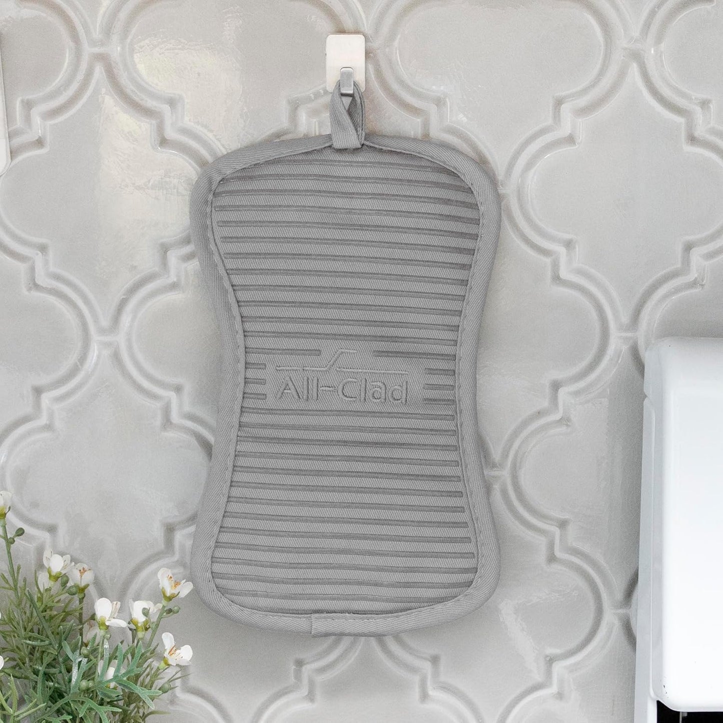 All-Clad Premium Pot Holder & Hot Pad: Heat Resistant to 500 Degrees - 100% Cotton, 10"x6.25" Hot Pad for Kitchen and Barbeque, 4-Pack, Titanium